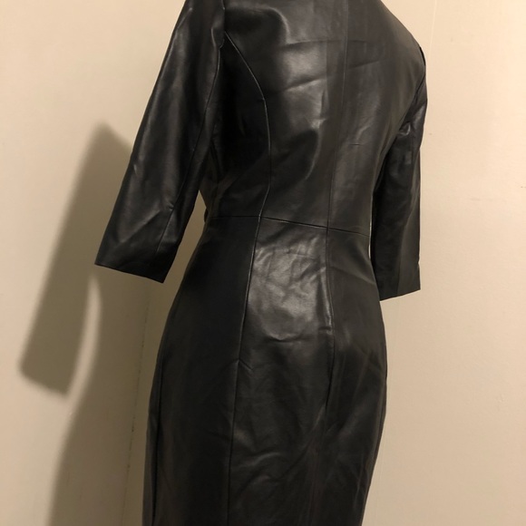 Venus Dress - Picture 2 of 8